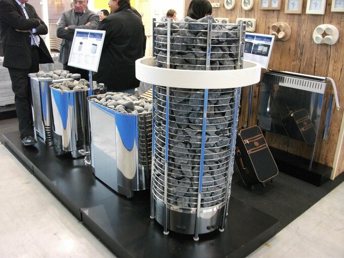 サウナのストーブ