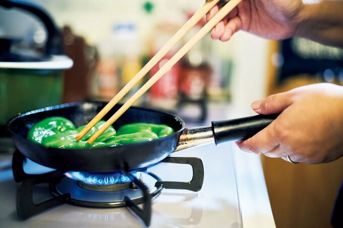 フライパンで調理