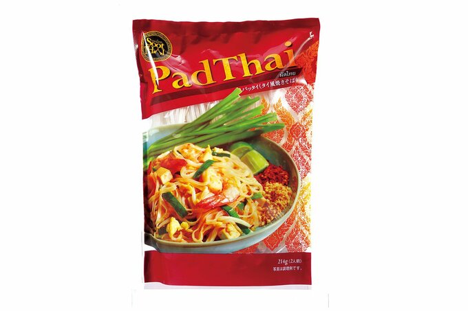 赤いパッケージに入ったパッタイセット
