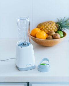 コンパクトなジューサー