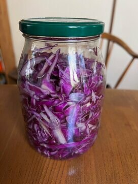 食べ過ぎた胃腸に嬉しいザワークラウト。簡単でシンプルなつくり方＜暮らしっく＞