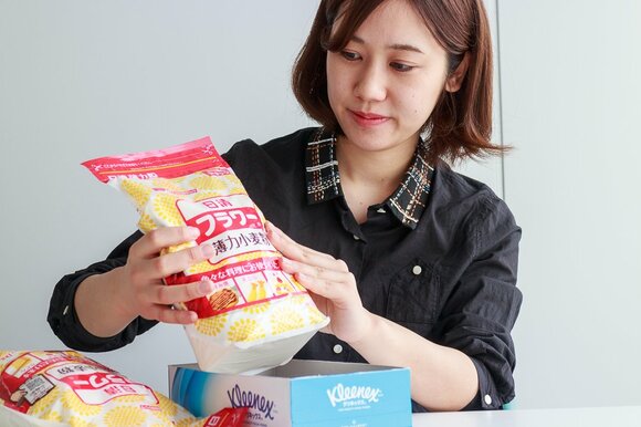 小麦粉3袋がフィットすると聞き、編集部員が試してみました