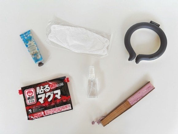 カイロやセンス、ハンドクリームなど