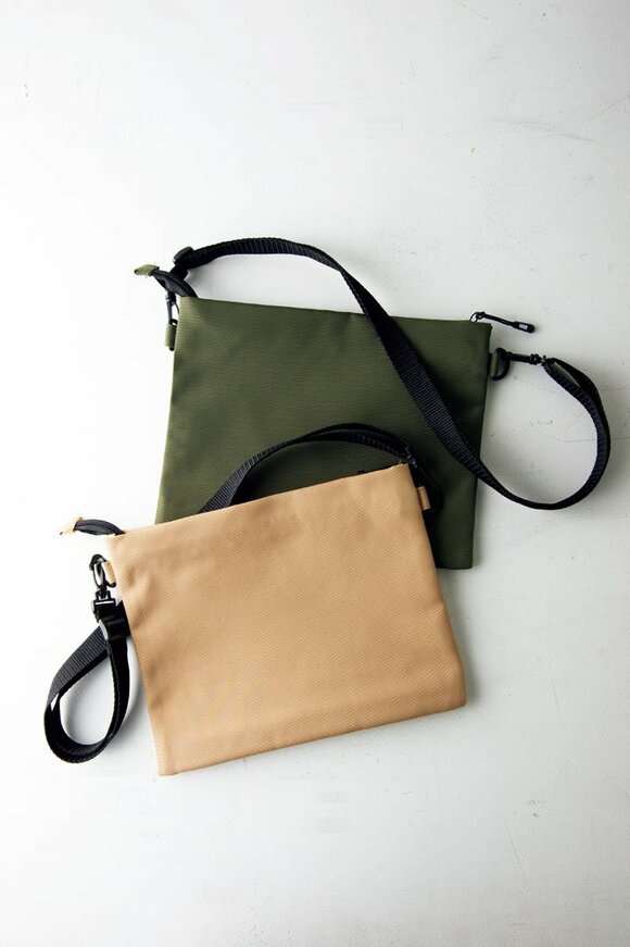 ショルダーバッグ