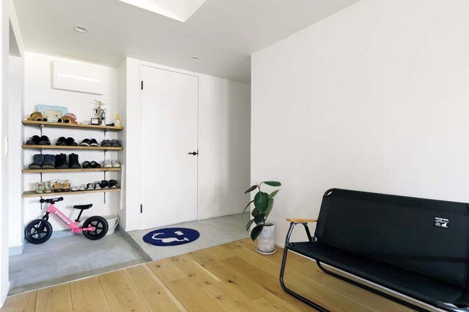 リビングはひと続きの玄関