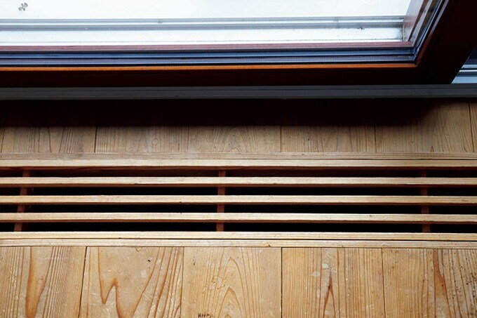 床下には温水暖房パネルが装備