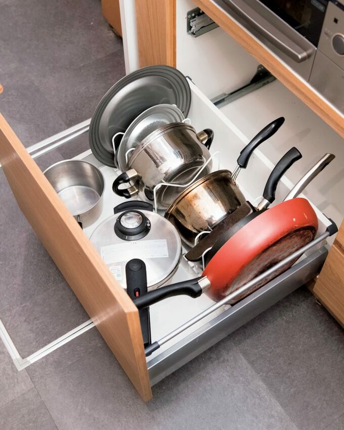 コンロ下の引き出しAFTER