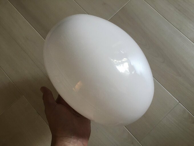 toolboxの取り扱う「ミルクガラス照明」