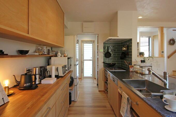 先にはパントリーも