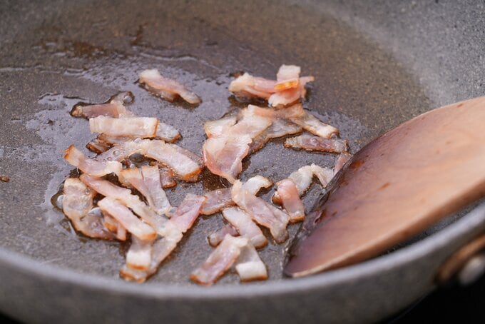 ベーコン炒める