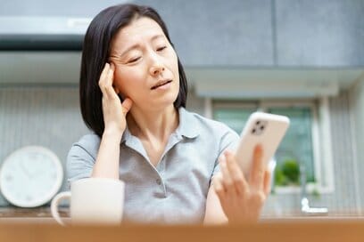 更年期、がんばり屋で「胸がつまったように感じる」とき。ストレスをやわらげる方法3つ