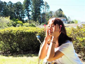 ひきこもると顔がたるむ…表情筋エクササイズの前にすべきこと