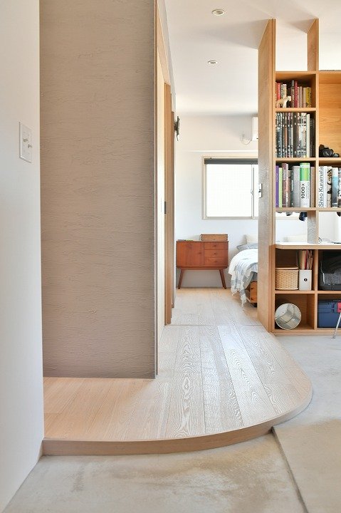 開放的な玄関スペース