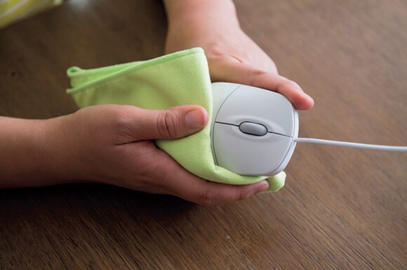 マウスをふく