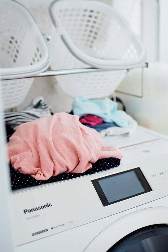 洗濯機の上にタオル