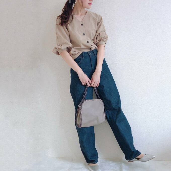 ワイドデニムと合わせてカジュアルコーデに