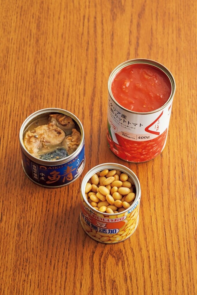 トマト缶サバ缶など