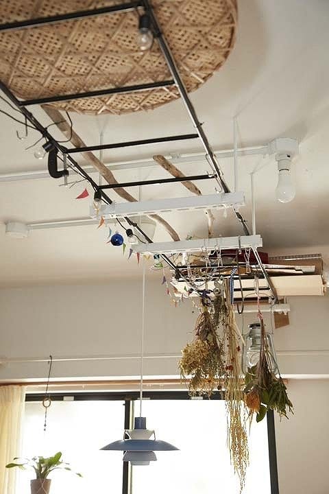 天井をディスプレイ収納に