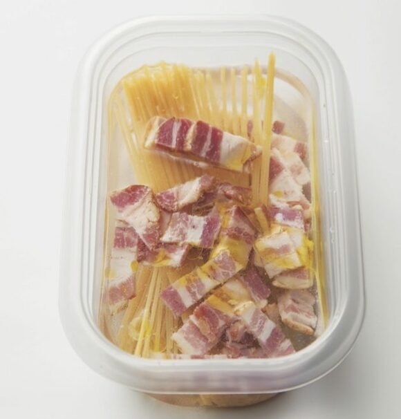 ウインナソーセージなどでつくる場合も同様にしてください。