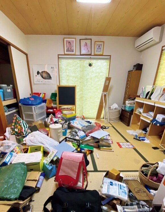 荷物たくさん和室