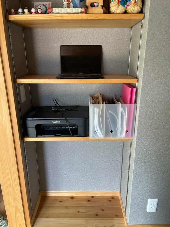 和室に設置したパソコン作業スペース