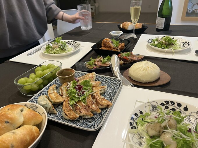 料理が並んだ食卓