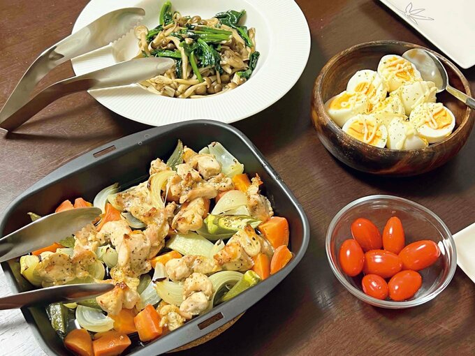 鶏と野菜のグリル/ゆで卵/ミニトマト/ホウレンソウとシメジのバターじょうゆ