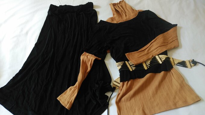 ワンピースがツーピースに