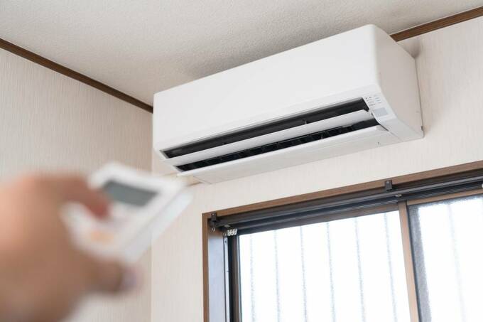 エアコンとリモコン
