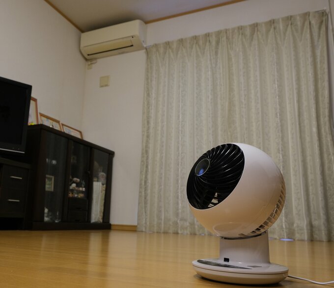 エアコンとサーキュレーター