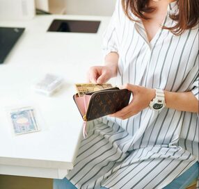 年120万円貯めている人の財布の中身。すっきりしているその理由は？