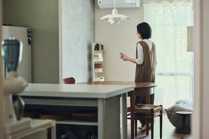 40歳ひとり暮らし、「あえて老後を考えない」部屋づくり。今を楽しむための収納術