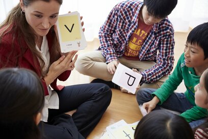 英語の早期教育を受けた小学生は中学で苦戦する!?受験のプロが伝授する「最適な学習法」