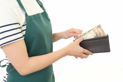 世代別の使いグセと貯めるコツを徹底分析。老後が不安な世代は？