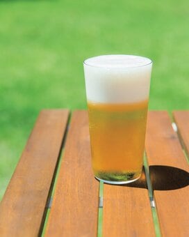 普通のビールは「8℃」、プレミアムビールなら「10℃」がおいしい温度！