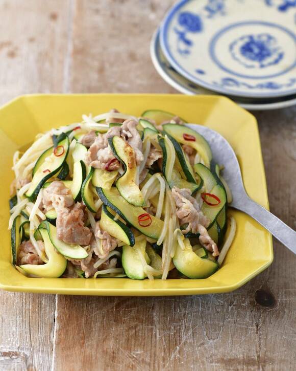 豚こまとズッキーニのピリ辛中華炒め