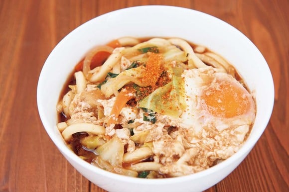 週の半ばは、リメイクで簡単みそ煮込みうどん