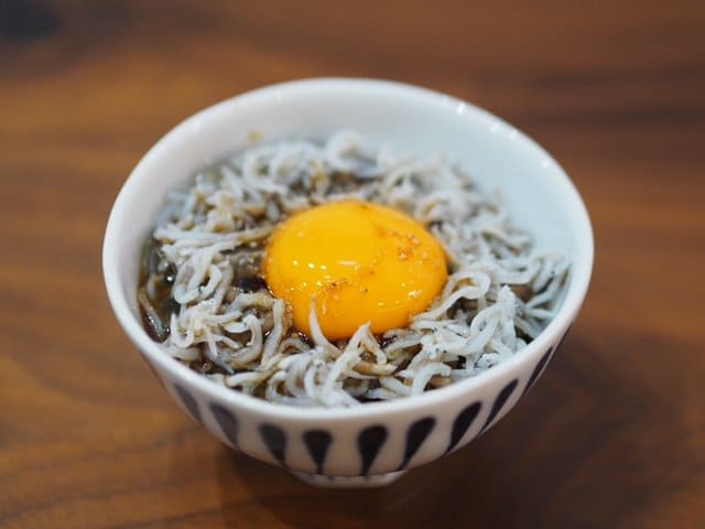 シラス卵かけご飯