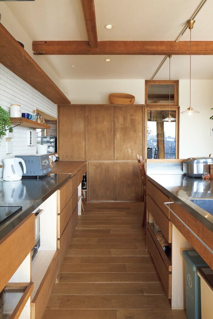 キッチンの一角にパントリー