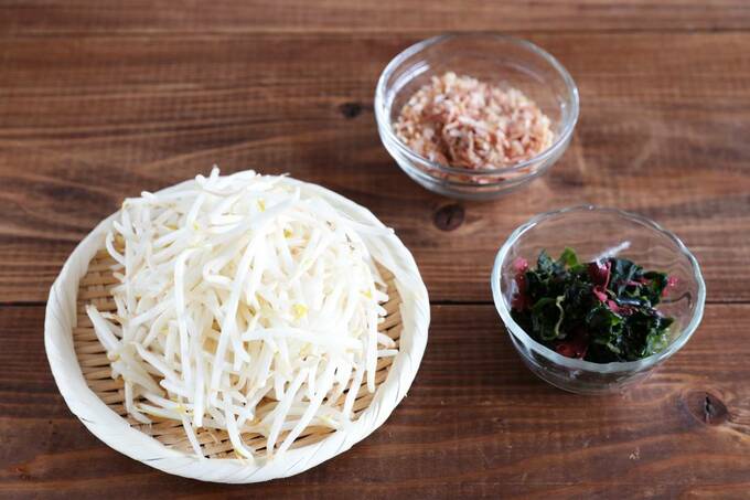 モヤシやカットワカメなど