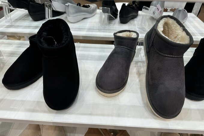 ムートン風ブーツ