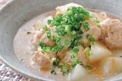 長谷川あかりさん考案「大根と鶏つくねのユズコショウ煮」。スープのうま味がたまらない