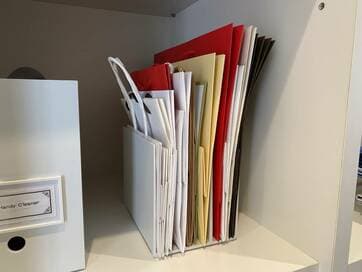 さあ、紙袋を捨てよう。日付を書いて「劣化」する前に処分