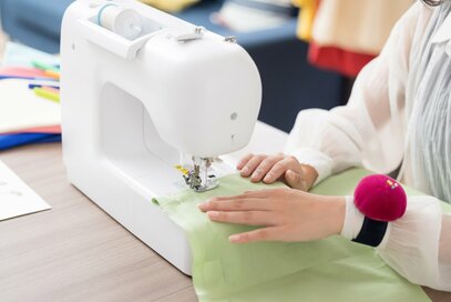 60歳、夢のハンドメイド作家に。家計に余裕がなかったころの経験が生きて…