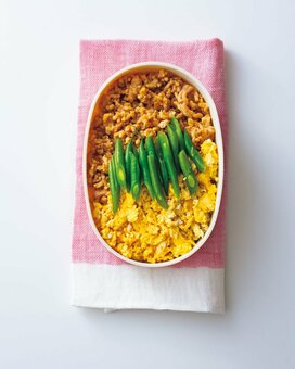 3品同時調理ですぐできる「鶏そぼろ弁当」。片づけもラクちん