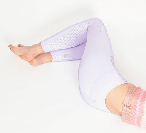 おなかと両脚の力が抜けてしまっている