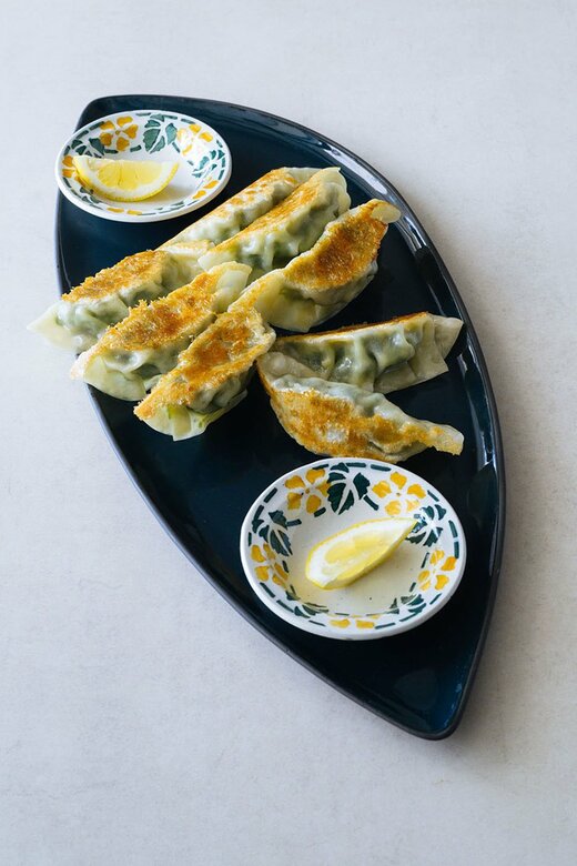 春菊と鶏、レモン皮のギョーザ