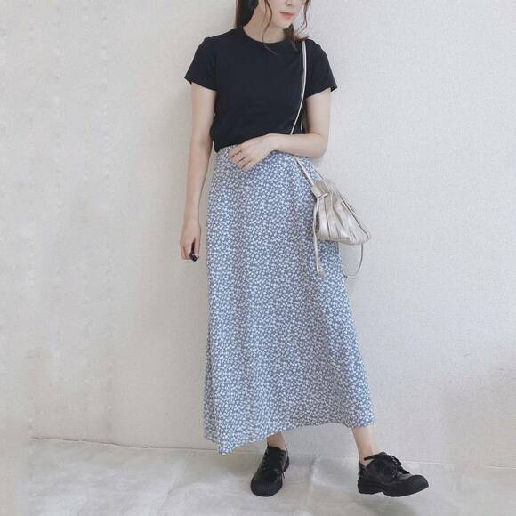 ロングスカートと合わせたコーデ