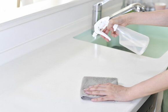 アルコールスプレー1本で、家じゅうの掃除に活躍