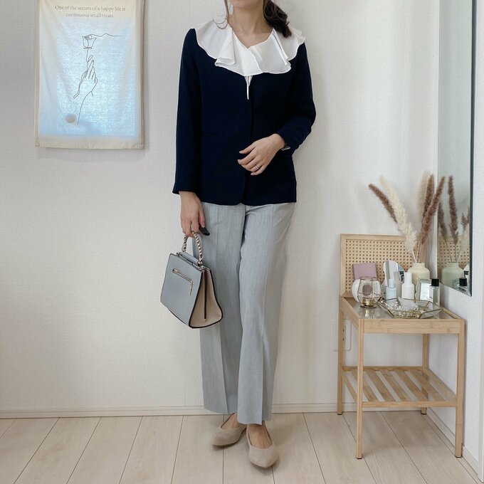 ジャケットと合わせてお仕事コーデにも